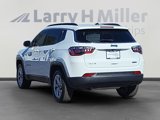 New 2025 Jeep Compass Latitude image 3