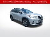 Used 2018 Toyota Highlander XLE image 3