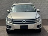Used 2012 Volkswagen Tiguan SE image 2
