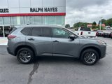 Used 2023 Nissan Rogue S image 2