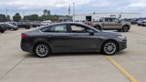 Used 2019 Ford Fusion SE image 2