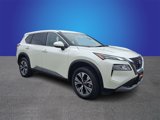 Used 2023 Nissan Rogue SV image 3