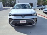 New 2025 Volkswagen Taos SE image 3