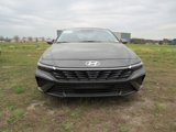 New 2025 Hyundai Elantra SE image 3