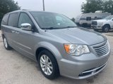 Used 2016 Chrysler Town & Country Limited Platinum image 5