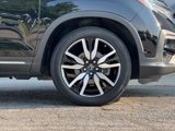 Used 2021 Honda Pilot Touring image 3