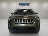 Used 2019 Jeep Cherokee Latitude Plus w/ Cold Weather Group image 2