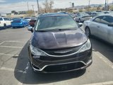Used 2017 Chrysler Pacifica Limited image 2