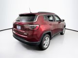 Used 2022 Jeep Compass Latitude image 5