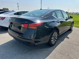 Used 2023 Nissan Altima 2.5 SV image 3