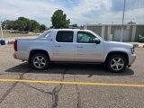 Used 2013 Chevrolet Avalanche LTZ image 3
