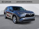 Used 2023 Toyota Highlander LE image 3
