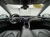Used 2019 Toyota Camry SE image 2