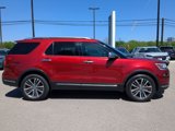 Used 2018 Ford Explorer Platinum image 2