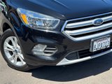 Used 2019 Ford Escape SE image 3