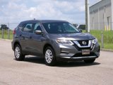Used 2017 Nissan Rogue S image 2