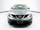 Used 2017 Nissan Rogue Sport SV image 2