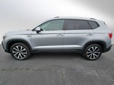 Used 2022 Volkswagen Taos SE w/ IQ.Drive SE Package image 2