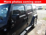 Used 2013 Jeep Wrangler Unlimited Sahara image 2