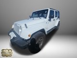 Used 2013 Jeep Wrangler Unlimited Sahara image 3