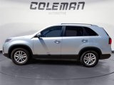 Used 2014 Kia Sorento LX image 2