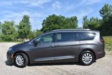 Used 2018 Chrysler Pacifica Touring-L image 3