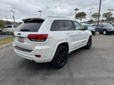 Used 2018 Jeep Grand Cherokee Altitude image 5