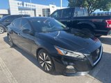 Used 2022 Nissan Altima 2.5 SV image 2
