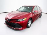 Used 2018 Toyota Camry LE image 3