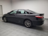 Used 2017 Toyota Camry SE w/ Moonroof Package image 3