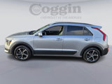 Used 2023 Kia Niro EX image 3