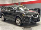 Used 2022 Nissan Rogue Sport S image 2