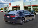Used 2022 Toyota Camry SE image 5