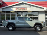 Used 2023 Toyota Tacoma TRD Off-Road image 2