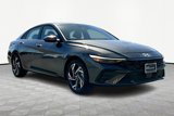 Used 2025 Hyundai Elantra SEL image 5