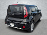 Used 2017 Kia Soul + image 5