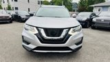 Used 2017 Nissan Rogue SV image 3