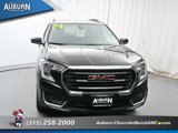 Used 2024 GMC Terrain SLE w/ Driver Convenience Package image 2