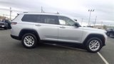Used 2023 Jeep Grand Cherokee L Laredo image 5