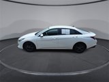 Certified 2022 Hyundai Elantra SEL w/ Convenience Package image 5