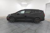 Used 2024 Chrysler Pacifica Premium image 4