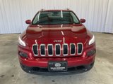 Used 2017 Jeep Cherokee Latitude image 2