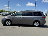 Used 2016 Toyota Sienna LE image 3