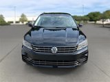 Used 2018 Volkswagen Passat 2.0T R-Line image 2