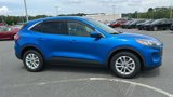 Used 2020 Ford Escape SE image 3