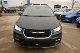 Used 2019 Chrysler Pacifica Touring Plus w/ Advanced Safetytec Group image 3