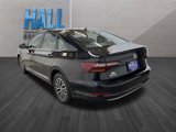 Used 2019 Volkswagen Jetta SE image 3