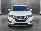 Used 2020 Nissan Rogue SV image 2
