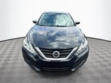 Used 2017 Nissan Altima 2.5 SV image 2