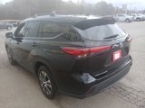 Used 2020 Toyota Highlander XLE image 5